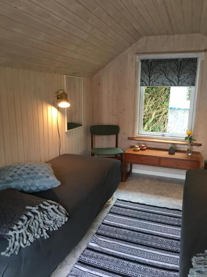 Stunning Romantic Cabin Close To Baltic See Idestrup Exterior foto
